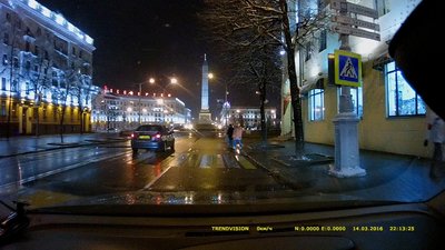 TrendVision+MR-700+_+night.MP4_snapshot_00.10_[2016.03.15_00.56.29].jpg